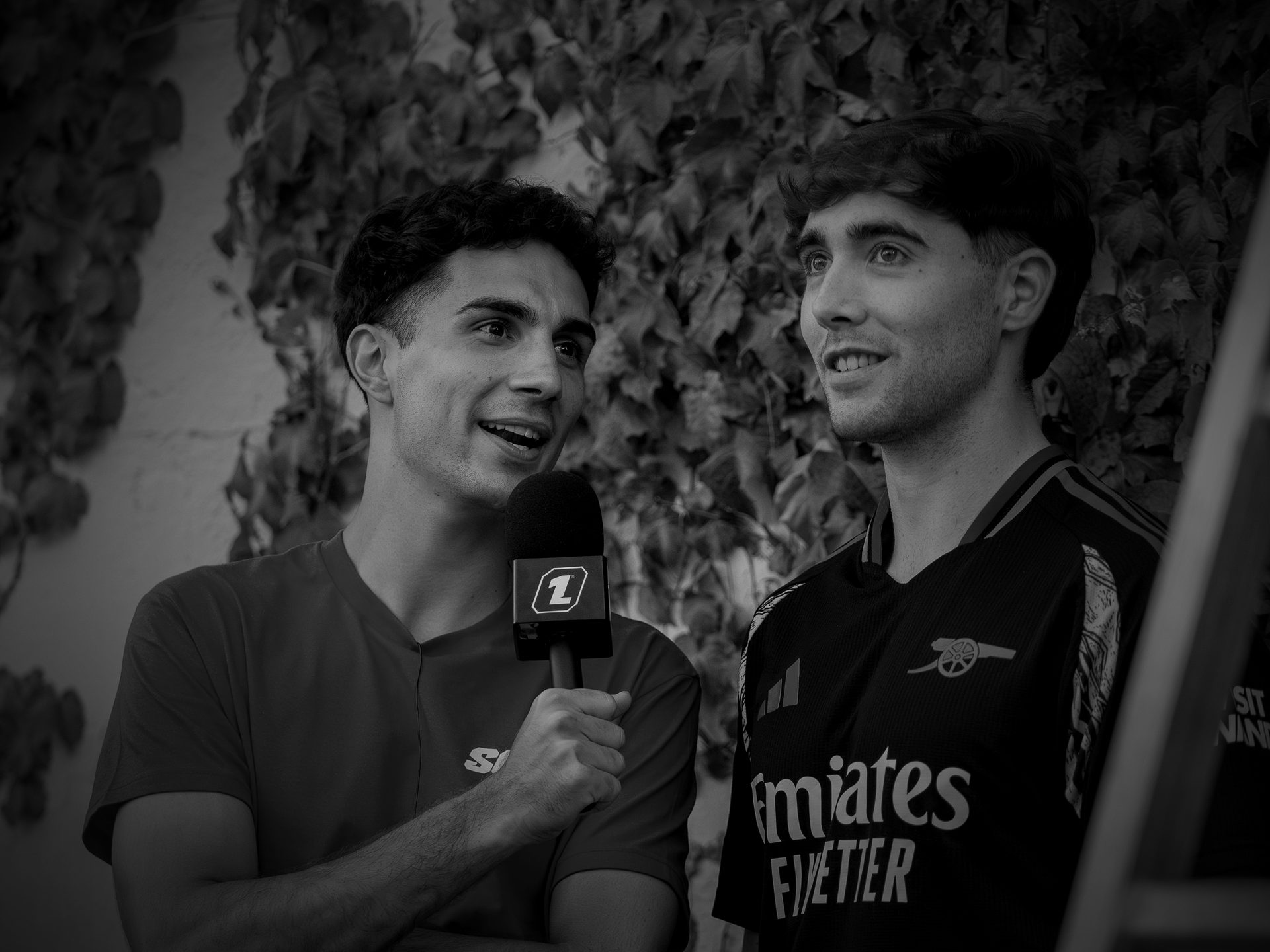 Equipo de comentaristas en el Open 01 Barcelona del SOLO Padel Tour — narración profesional para el primer circuito de pádel individual